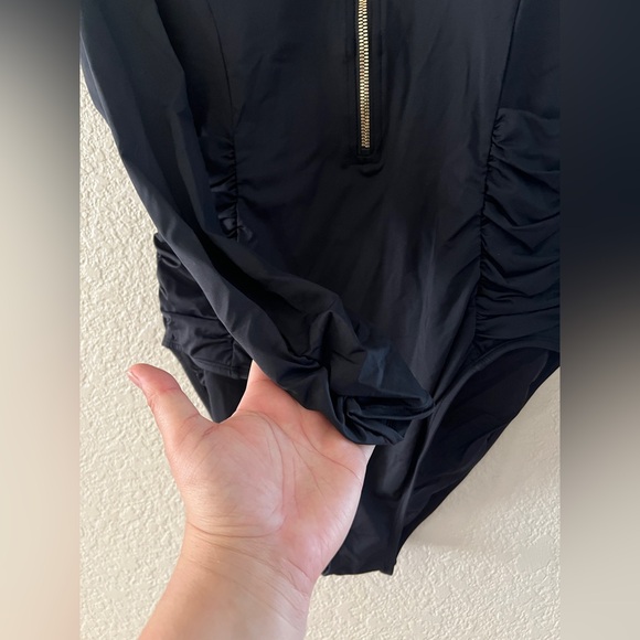 La Blanca Island Goddess Paddlesuit One piece Black - Picture 8 of 10